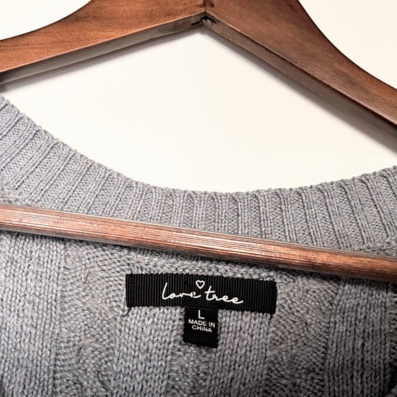 Love Tree Cropped Knitted Grey Sweater.  Size Large. - Picture 2 of 3